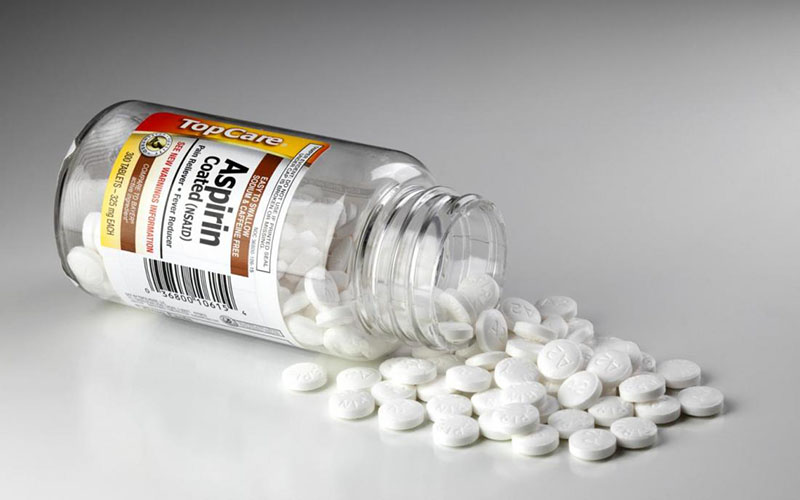Dùng aspirin trị mụn được xem “thần dược” đối với nhiều chị em