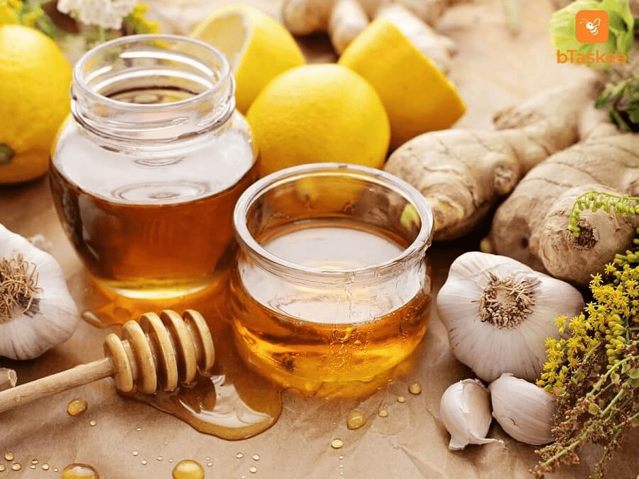 Kết hợp tỏi và mật ong giúp điều trị mụn